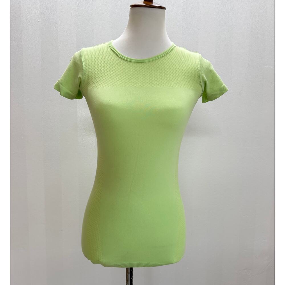 ALO Seamless Essential Women’s Lime Green Athletic Top